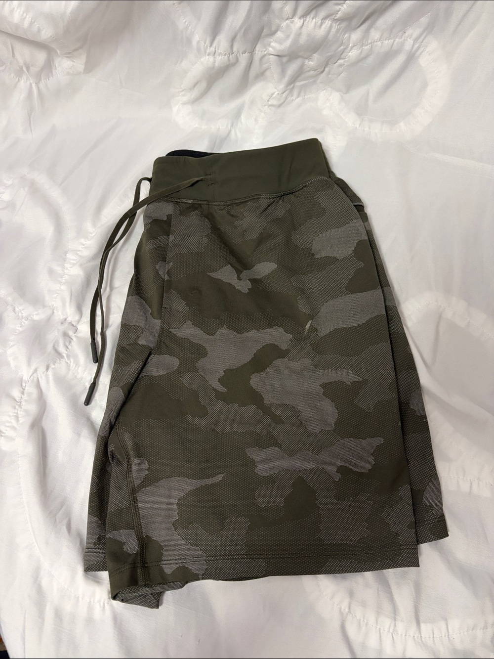 lululemon athletica mens Olive and Gray Camo shorts